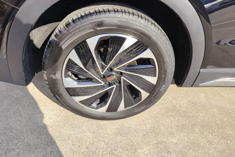 Used Hongqi HS7 PHEV 2024 2.0T PHEV Four-Wheel Drive Flagship Edition 6 Seats