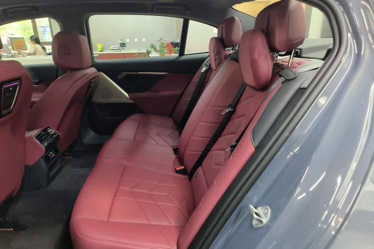 Used BMW i5 2024 eDrive 35L M Sport Package