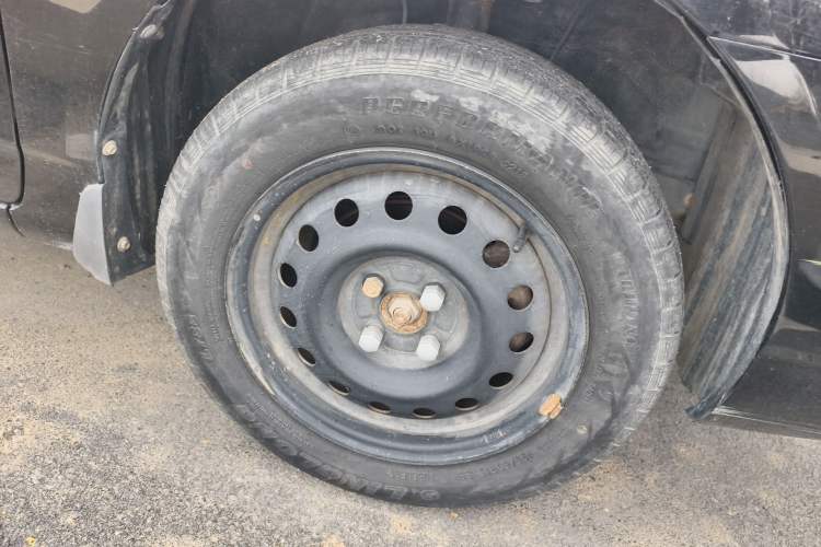 Used BYD F3 2018 1.5L Manual Classic Model Right Front Wheel Hub