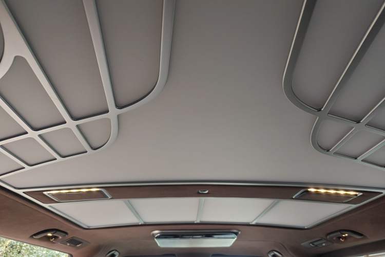 Used Mercedes-Benz Vito 2021 2.0T Business Version 7 Seats