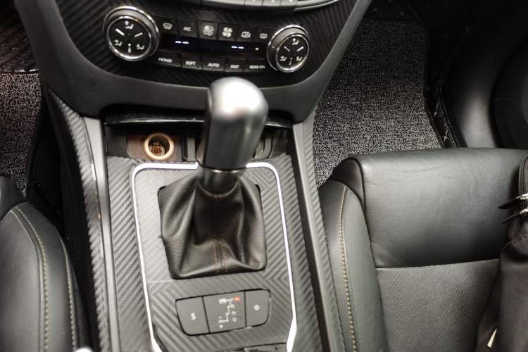 Used Peugeot 508 2012 2.0L Automatic Smart Enjoyment Version Gear Lever