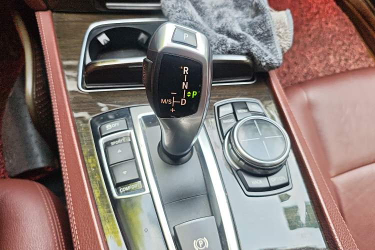 Used BMW 7 Series 2013 730Li Leading Model
