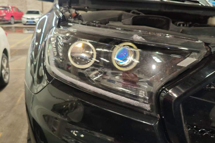 Used Ford Everest 2017 2.0T Gasoline Automatic 4x4 Flagship Edition 7 Seats