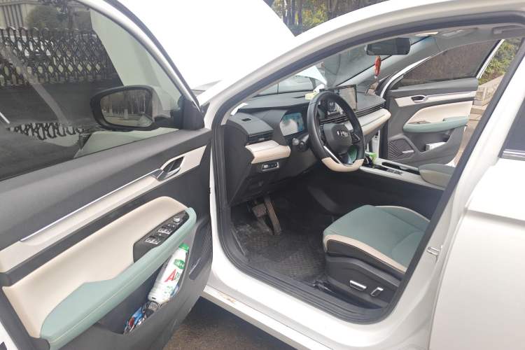 Used Geely Auto Emgrand L HiP 2022 1.5TD-DHT Pro 100KM Super Swift