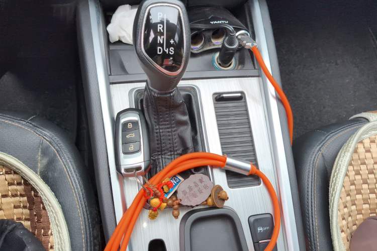 Used Geely Auto Vision X6 2016 1.3T CVT Flagship Model
