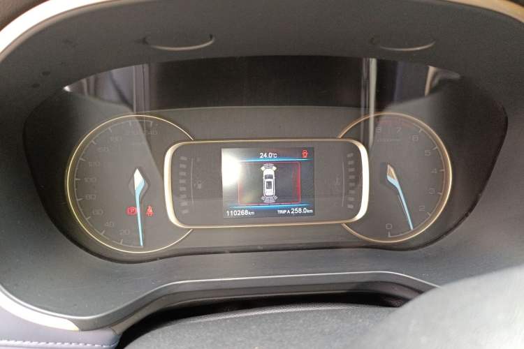 Used CHANGAN OSHAN COS1 2020 1.5T Manual Fashionable Smart Connectivity 7-Seater