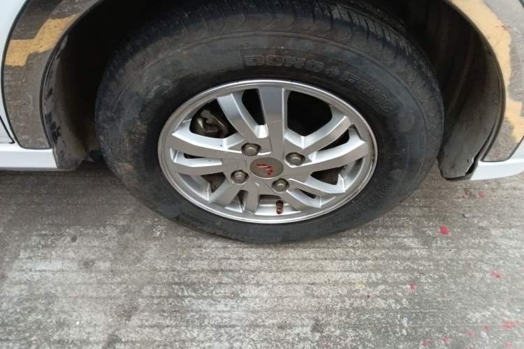 Used Wuling Hongguang 2019 1.5L S Standard Version China VI LAR Right Front Wheel Hub