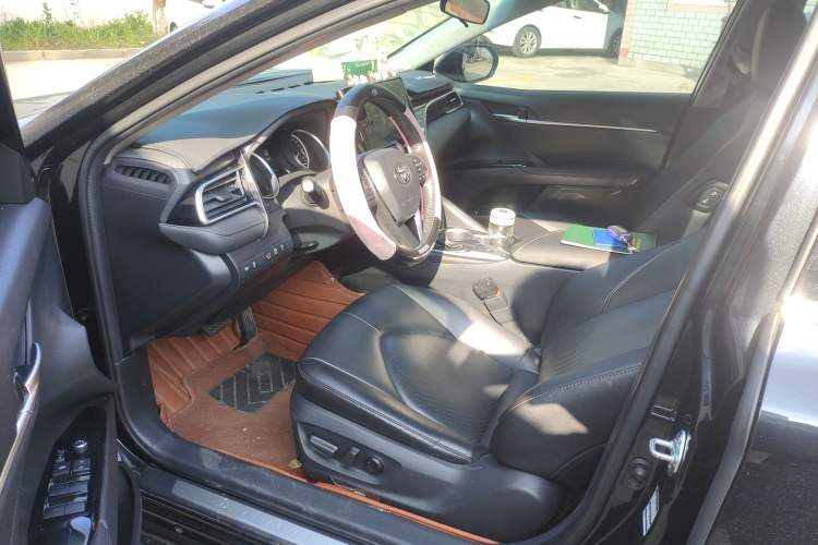 Used Toyota Camry 2021 2.0G Luxury Edition