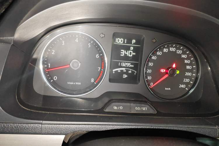 Used Volkswagen Lavida 2013 Revised Version 1.4 TSI DSG Comfort Edition Odometer Close Up