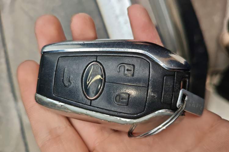 Used Soueast DX7 2016 1.5T Manual Triumph Edition
