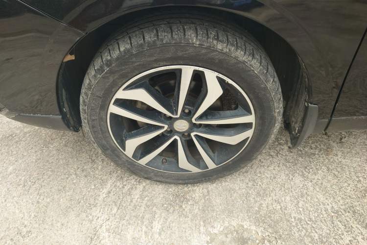 Used Venucia T90 2017 2.0L CVT Smart Edition
