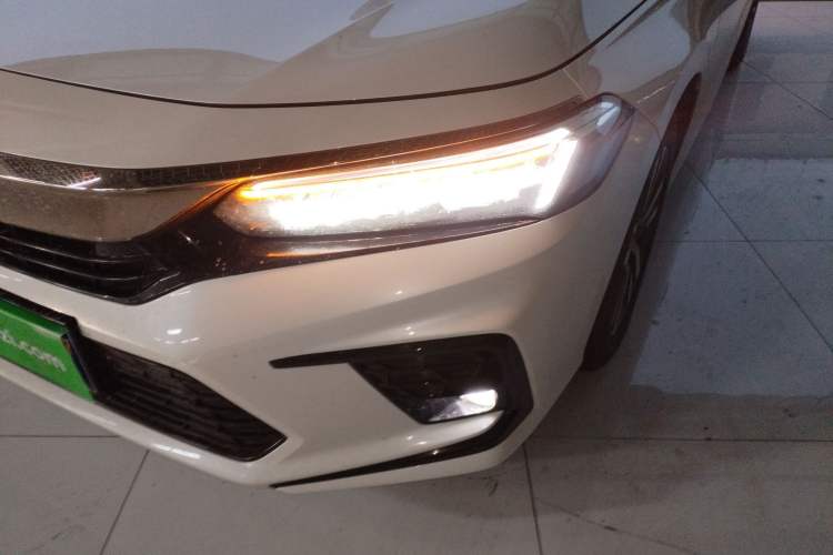 Used Honda Civic 2023 240TURBO CVT Dynamic · Center Stage Special Edition