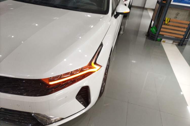 Used Kia K5 2021 270T CVVD Refreshed Edition
