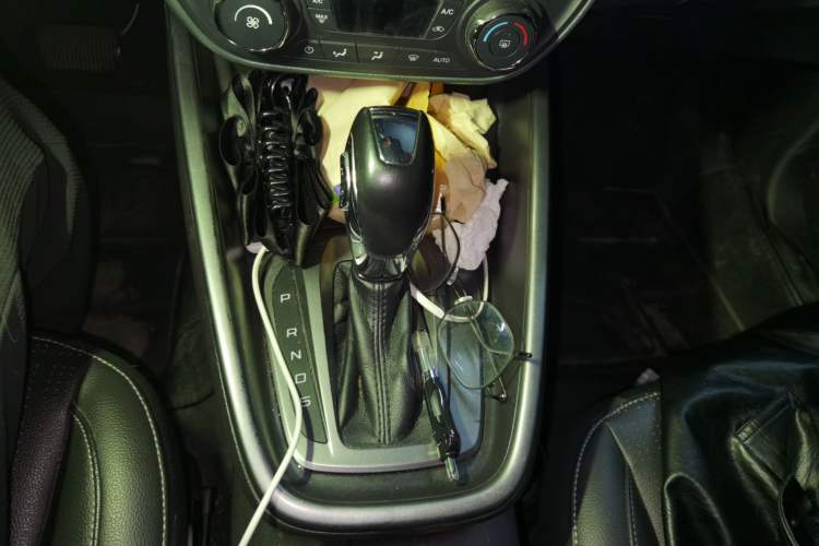 Used Ford Escort 2017 Happiness Edition 1.5L Automatic Fashion Version Gear Lever