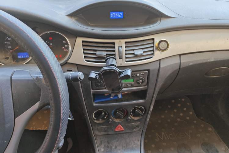 Used Dongfeng Aeolus S30 2014 1.6L Manual Gratitude Edition CNG