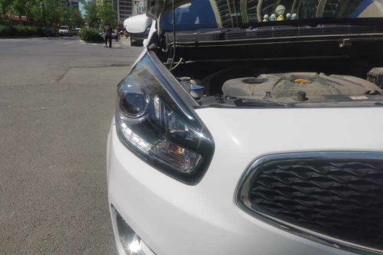 Used Kia Carens 2013 2.0L 7-Seater Automatic Comfort Edition China V Standard
