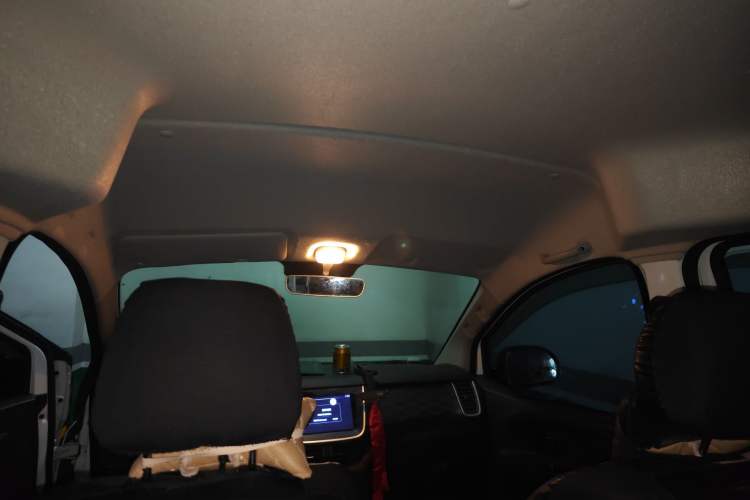 Used Jinbei Gold Hiace M Classic 2024 1.5L Engineering Lion Passenger Vehicle 5 Seats Headliner