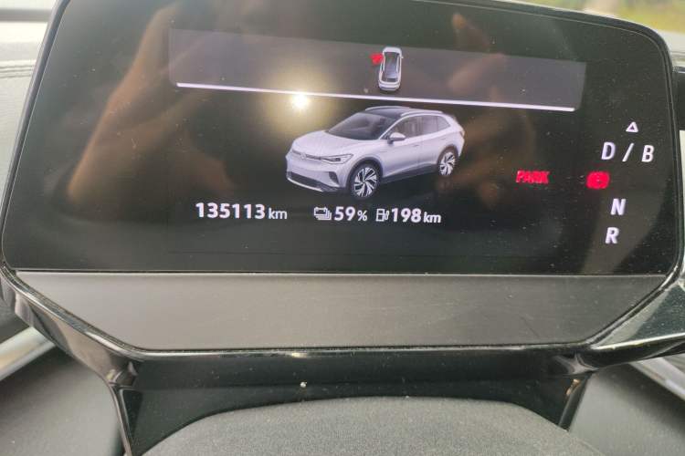 Used Volkswagen ID.4 CROZZ 2022 Pure Edition Limited Edition Odometer Close Up