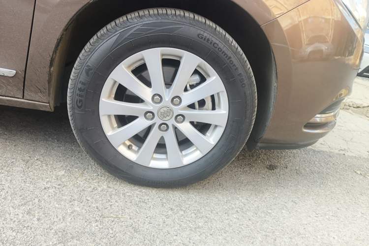 Used Buick GL8 2018 28T Luxury Model China VI Standard