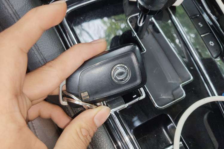 Used Dongfeng Aeolus AX7 2018 Classic 1.6T Automatic Luxury Model
