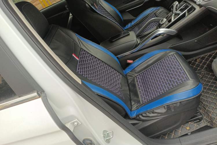 Used Geely Auto Emgrand X7 Sport 2020 1.5TD Automatic Smart Connect PRO Right Front Seat