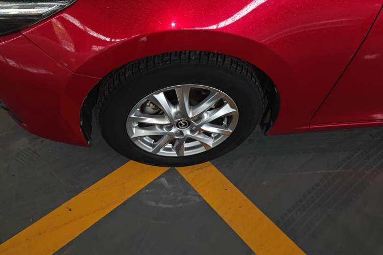 Used Mazda 3 Axela 2017 Sedan 1.5L Automatic Luxury Model Emission Standard China V