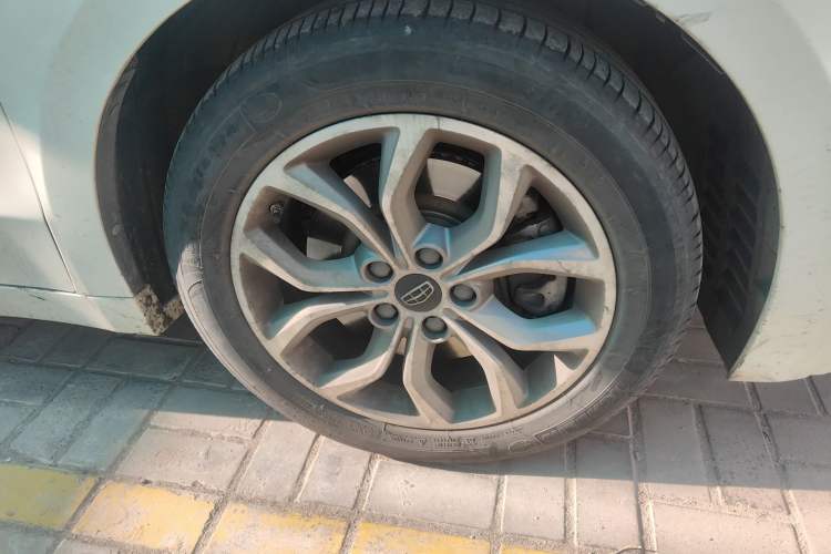 Used Geely Auto Emgrand GT 2016 2.4L Zunya Model