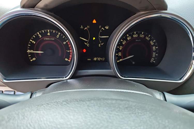 Used Toyota Highlander 2012 2.7L Two-Wheel Drive 7-Seater Luxury Edition
