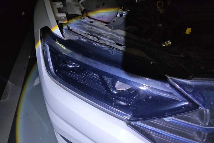 Used Volkswagen Sagitar 2021 280TSI DSG 30th Anniversary Edition Right Front Headlight