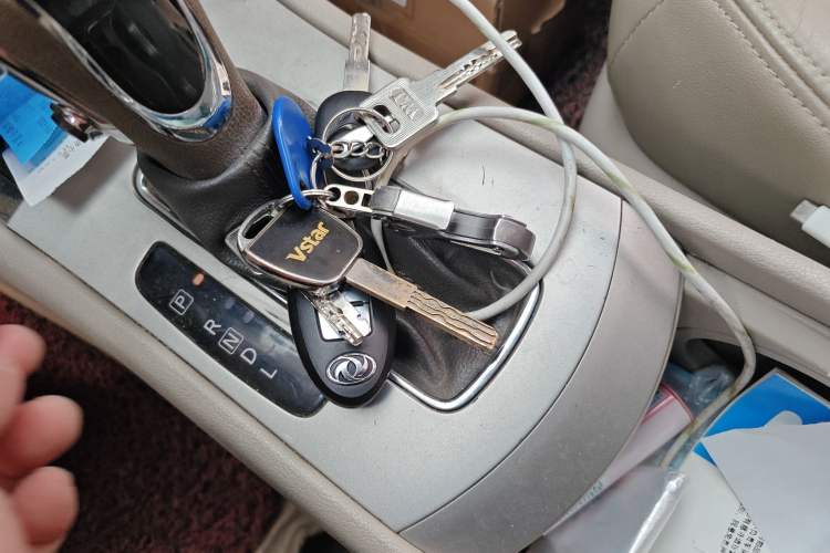 Used Dongfeng Aeolus A60 2012 2.0L CVT Tech Edition
