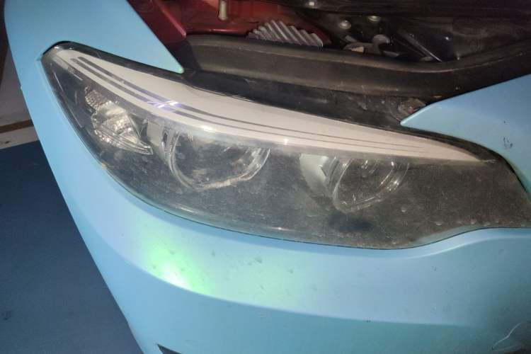 Used BMW 2 Series 2019 225i Convertible Coupe Sports Design Package Right Front Headlight