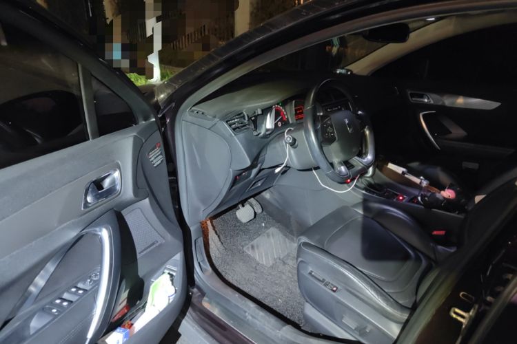 Used DS 5LS 2014 1.6T Luxury Edition THP160