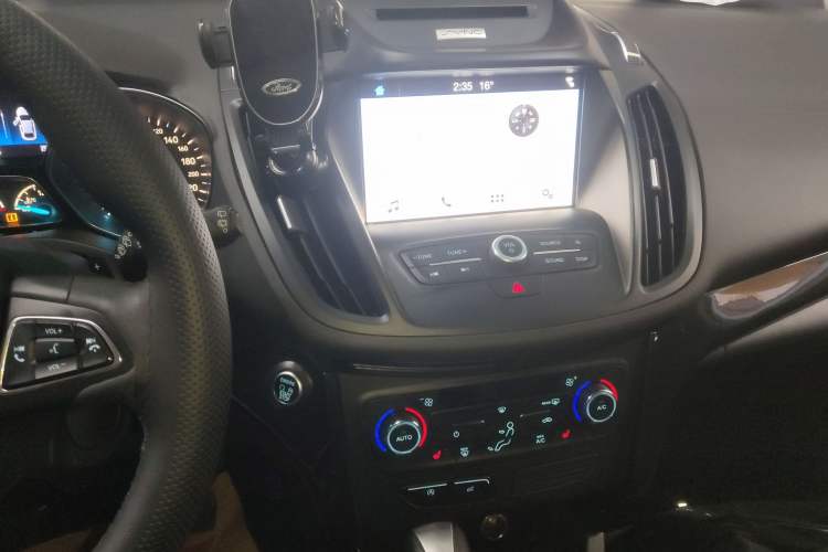 Used Ford Kuga 2017 EcoBoost 180 Two-Wheel-Drive Luxury Wing Edition