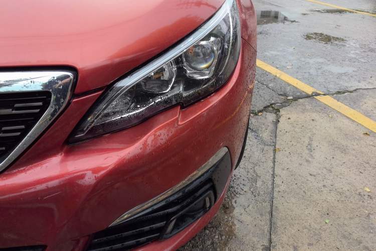 Used Peugeot 308 2016 230THP Automatic Luxury Edition Left Front Headlight