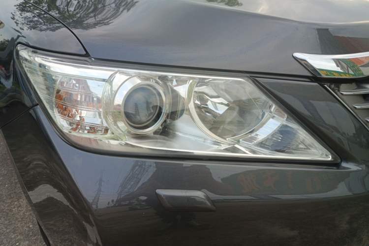 Used Toyota Camry 2012 2.5G Luxury Edition Right Front Headlight