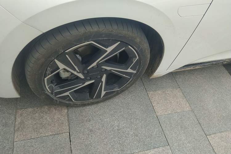 Used Lynk & Co 07 2024 EM-P 126 Long-Range Halo
