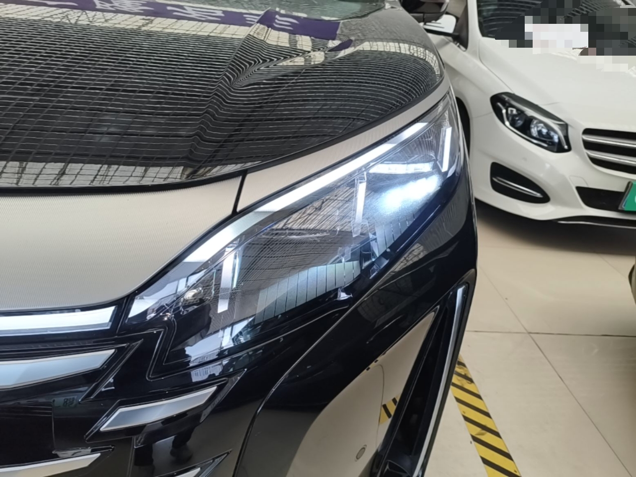 BYD Xia 2025 DM-i 1.5T 180km Beyond Edition — снимка 8