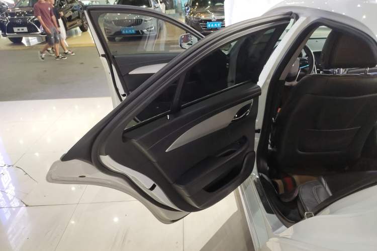 Used Cadillac ATS-L 2017 28T Fashion Edition