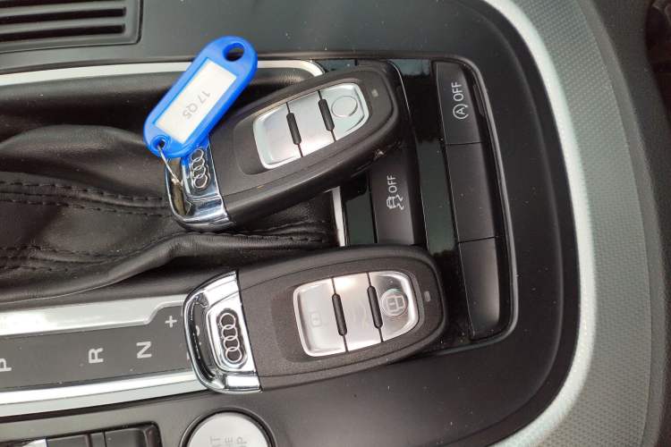 Used Audi Q5 2017 Plus 40 TFSI Technology Model