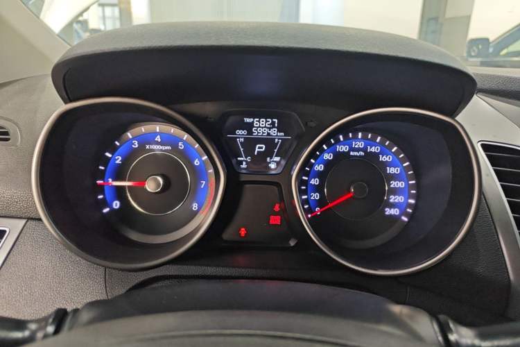 Used Hyundai Elantra (5th Generation / Langdong) 2015 1.6L Automatic Fashion Model Instrument Cluster