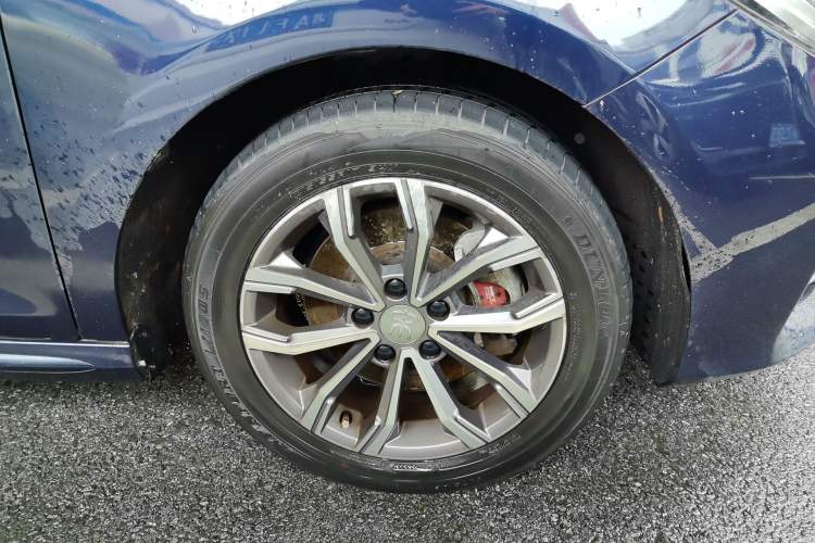 Used BYD Song MAX 2019 1.5T Automatic Smart Connect Ruiyi Model 6-Seater China V Standard Right Front Wheel Hub