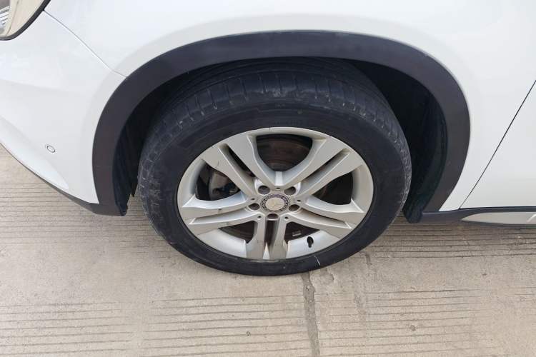 Used Mercedes-Benz GLA 2016 GLA 200 Sport Edition Left Front Wheel Hub