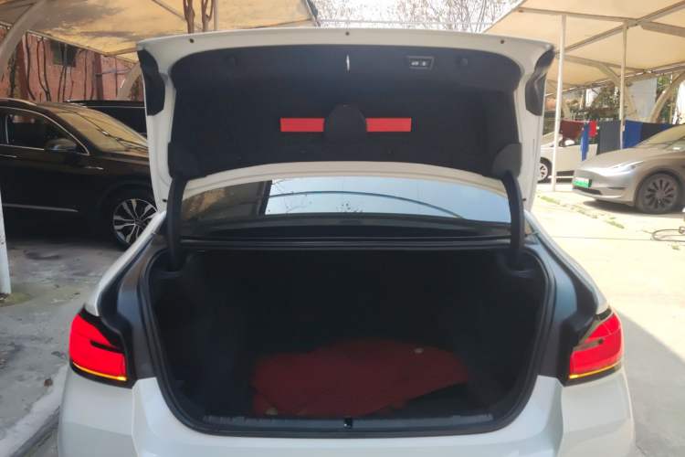 Used BMW 5 Series 2022 530Li Leading Model M Sport Package