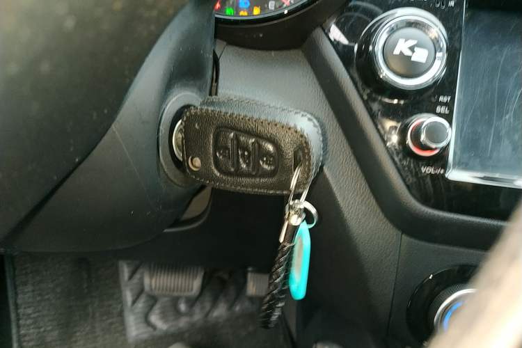 Used Kia K2 2015 Sedan 1.4L Automatic GLS