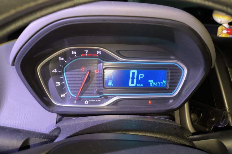 Used Chevrolet Aveo Sonic 2014 Sedan 1.4SL AT Fashion Edition Instrument Cluster