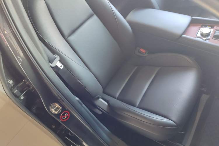 Used Mazda 3 Axela 2023 2.0L Automatic ZhiZhen Edition
