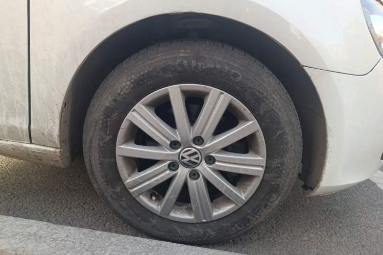 Used Volkswagen Golf 2011 1.6L Automatic Fashion Edition