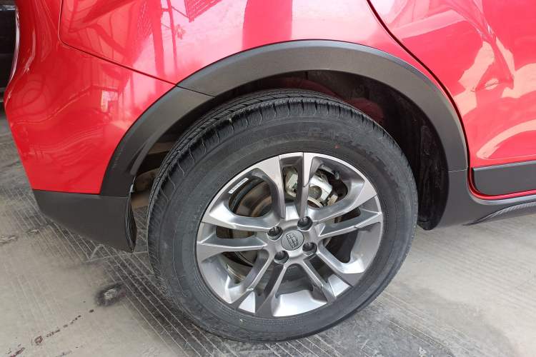 Used Geely Auto Vision X3 2020 1.5L CVT Luxury Model Right Rear Wheel Hub