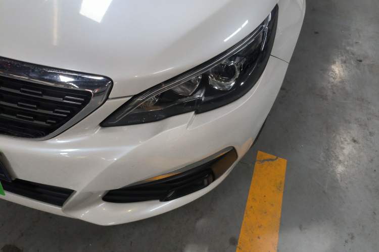 Used Peugeot 308 2016 1.6L Automatic Luxury Edition Left Front Headlight