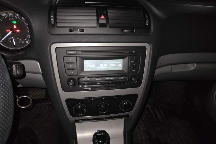 Used Skoda Octavia 2013 1.6L Automatic Yijie Edition
